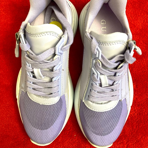 GUESS Sneakers - Picture 1 of 5